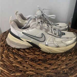 Women’s Nike V2K Sneakers